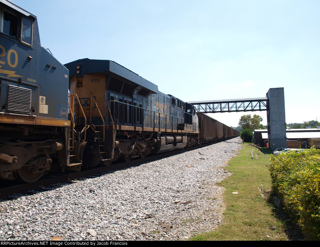 CSX 829